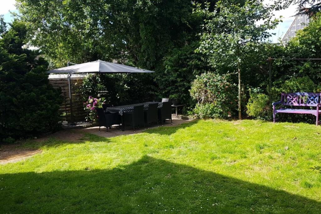 Gemuetliche Haushaelfte Mit Garten Und Terrasse Фленсбург Екстер'єр фото